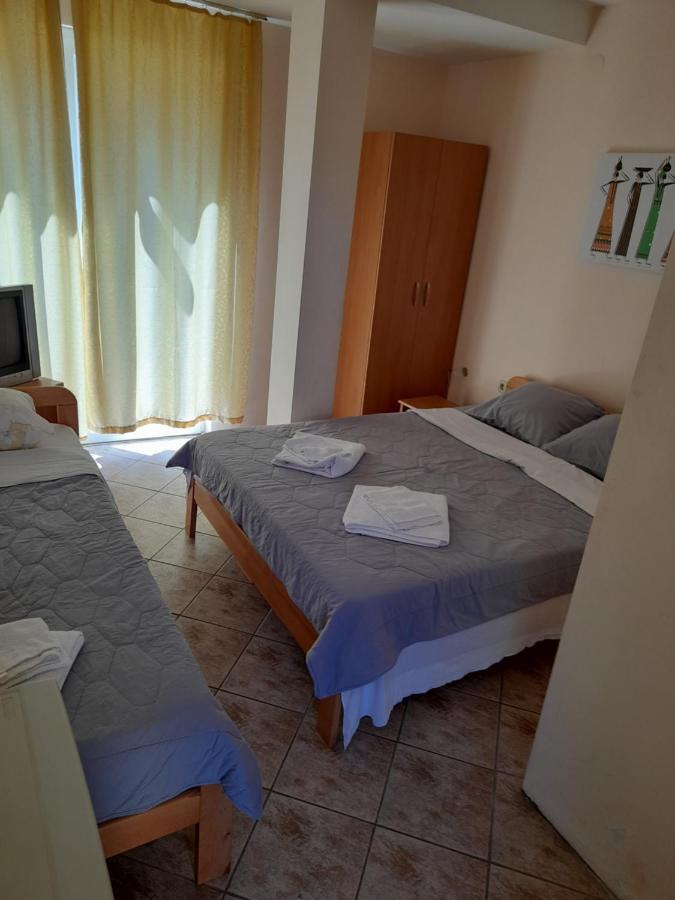Bato Rooms Peštani Екстериор снимка