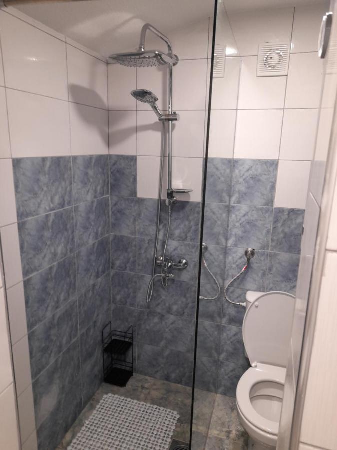 Bato Rooms Peštani Екстериор снимка