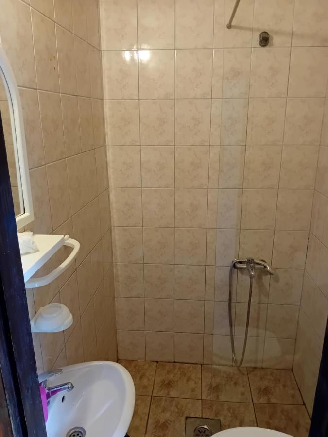 Bato Rooms Peštani Екстериор снимка