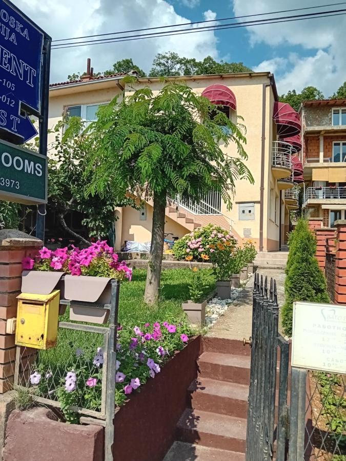 Bato Rooms Peštani Екстериор снимка